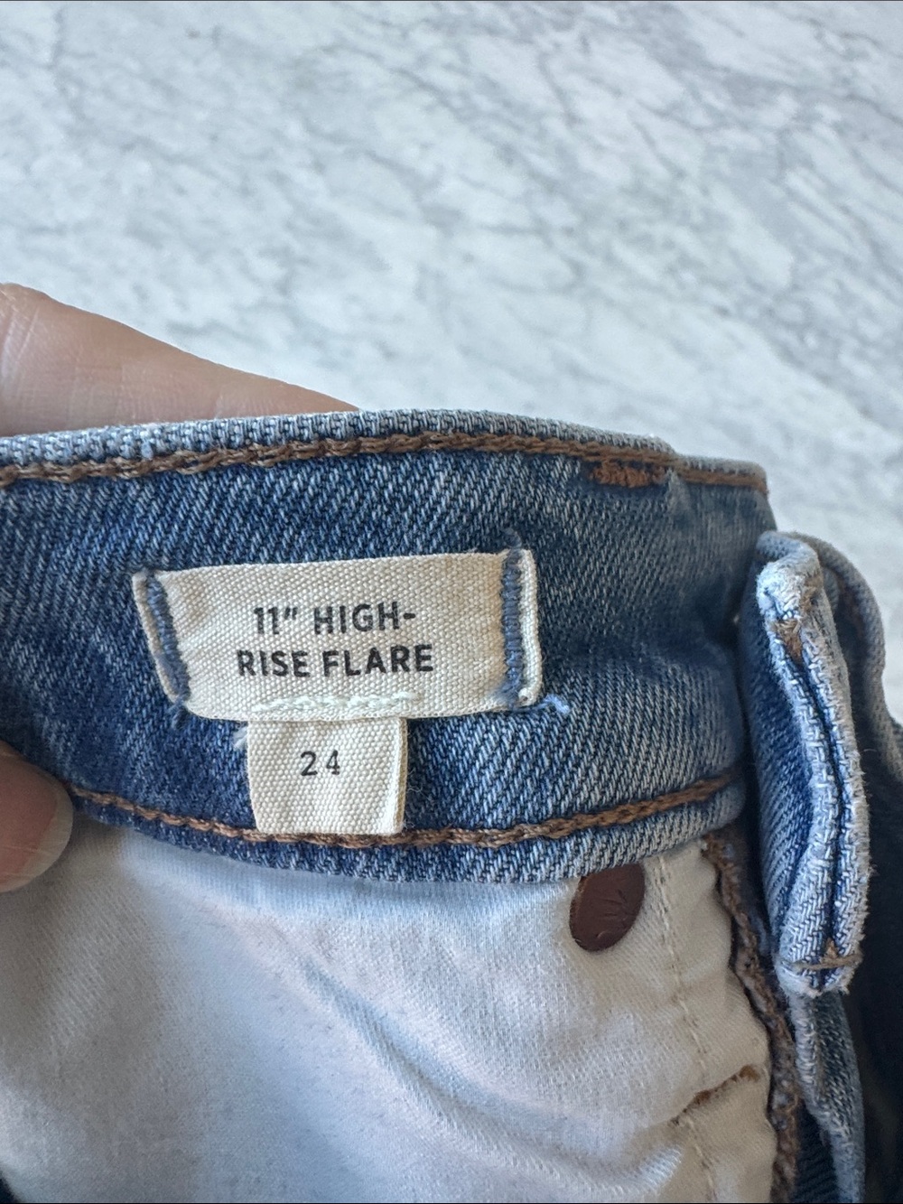 Madewell Vintage-Inspired Wide Leg Jeans in Medium Blue high rise flair - Picture 4 of 5